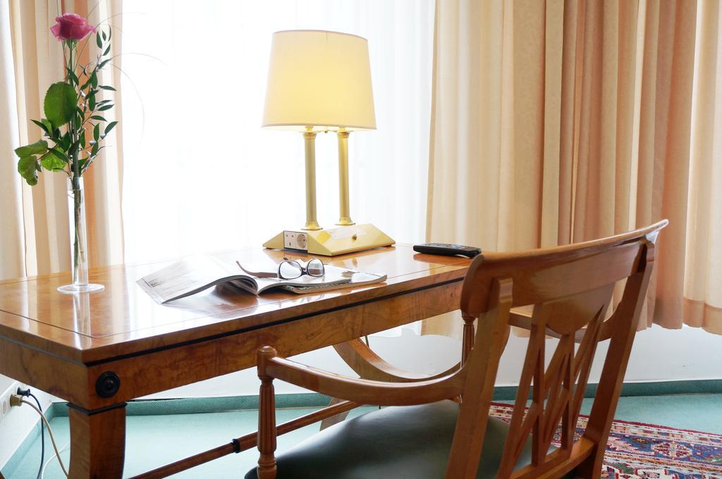 Hotel Goldener Anker Bodenwerder Ruang foto