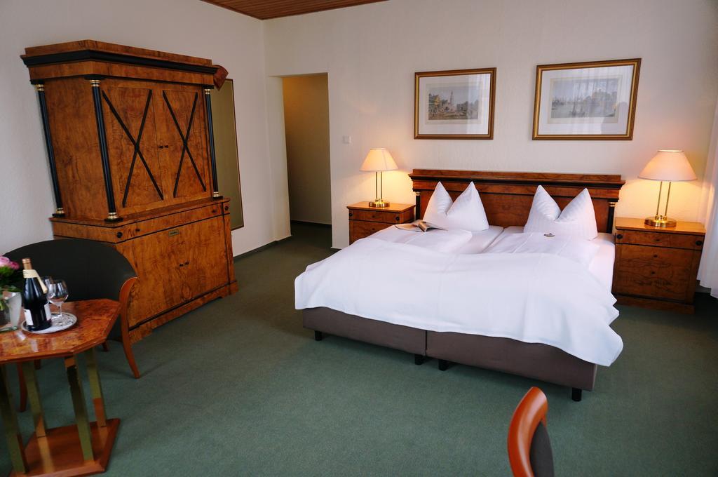 Hotel Goldener Anker Bodenwerder Ruang foto
