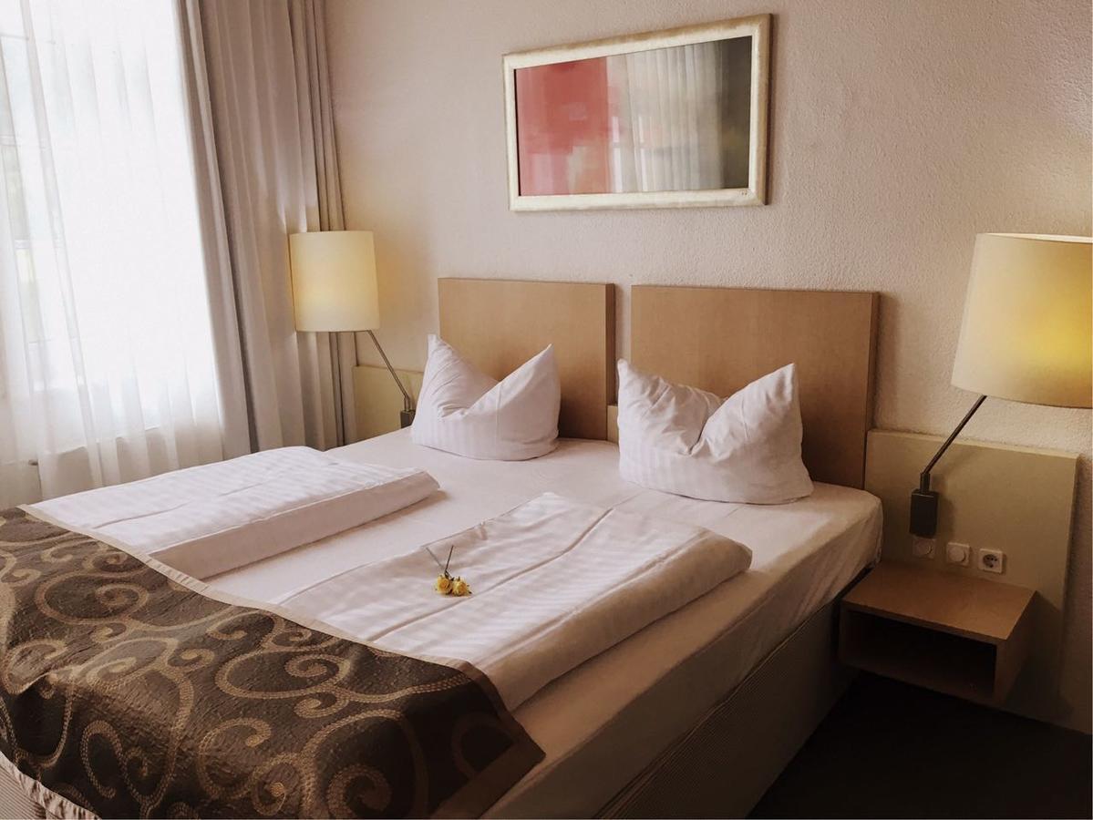 Hotel Goldener Anker Bodenwerder Bagian luar foto